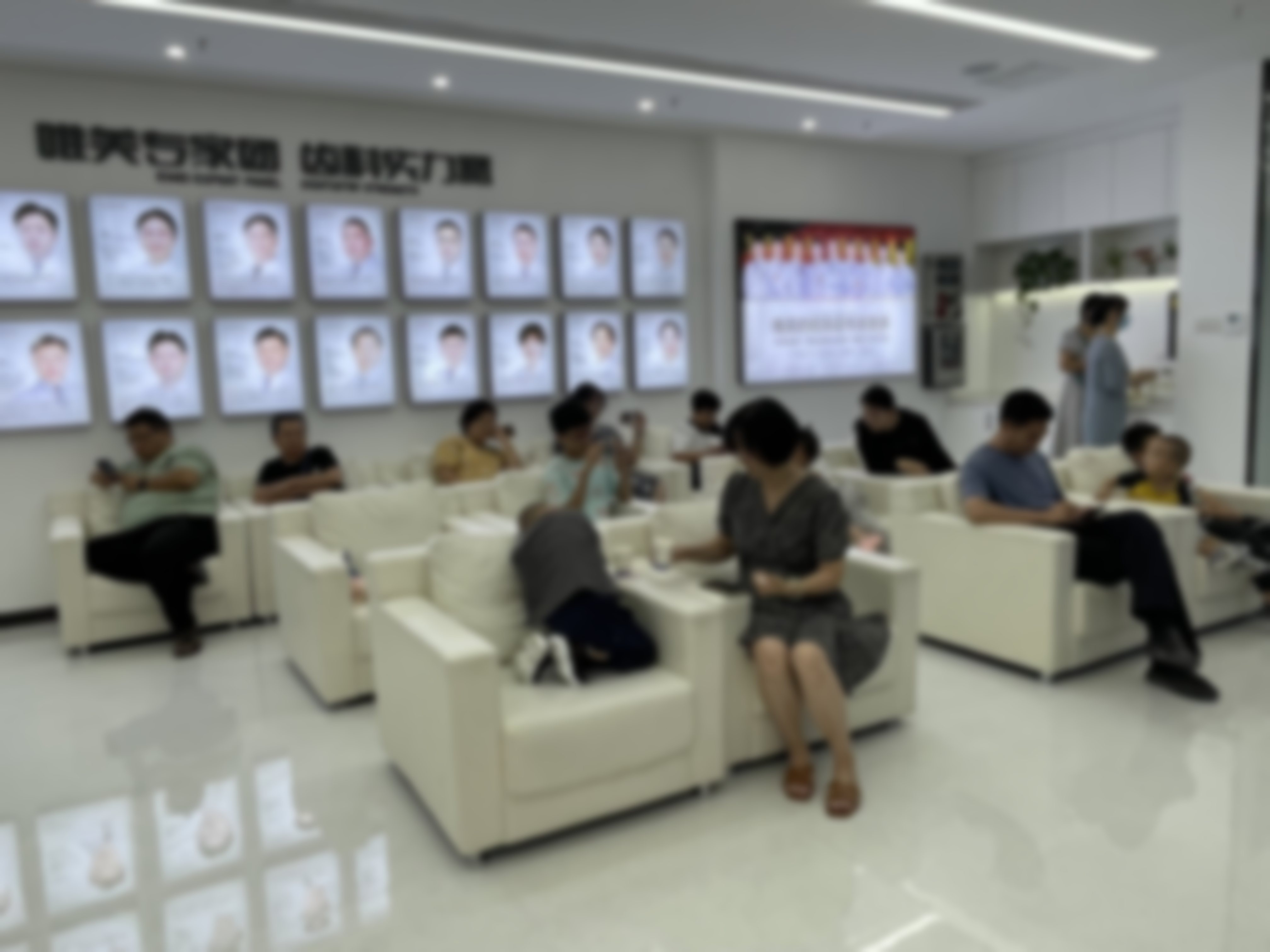 郑州唯美口腔经三路总院孙尚佳单颗松动牙拔牙，精准操作创伤小、恢复快，仅需280元起 