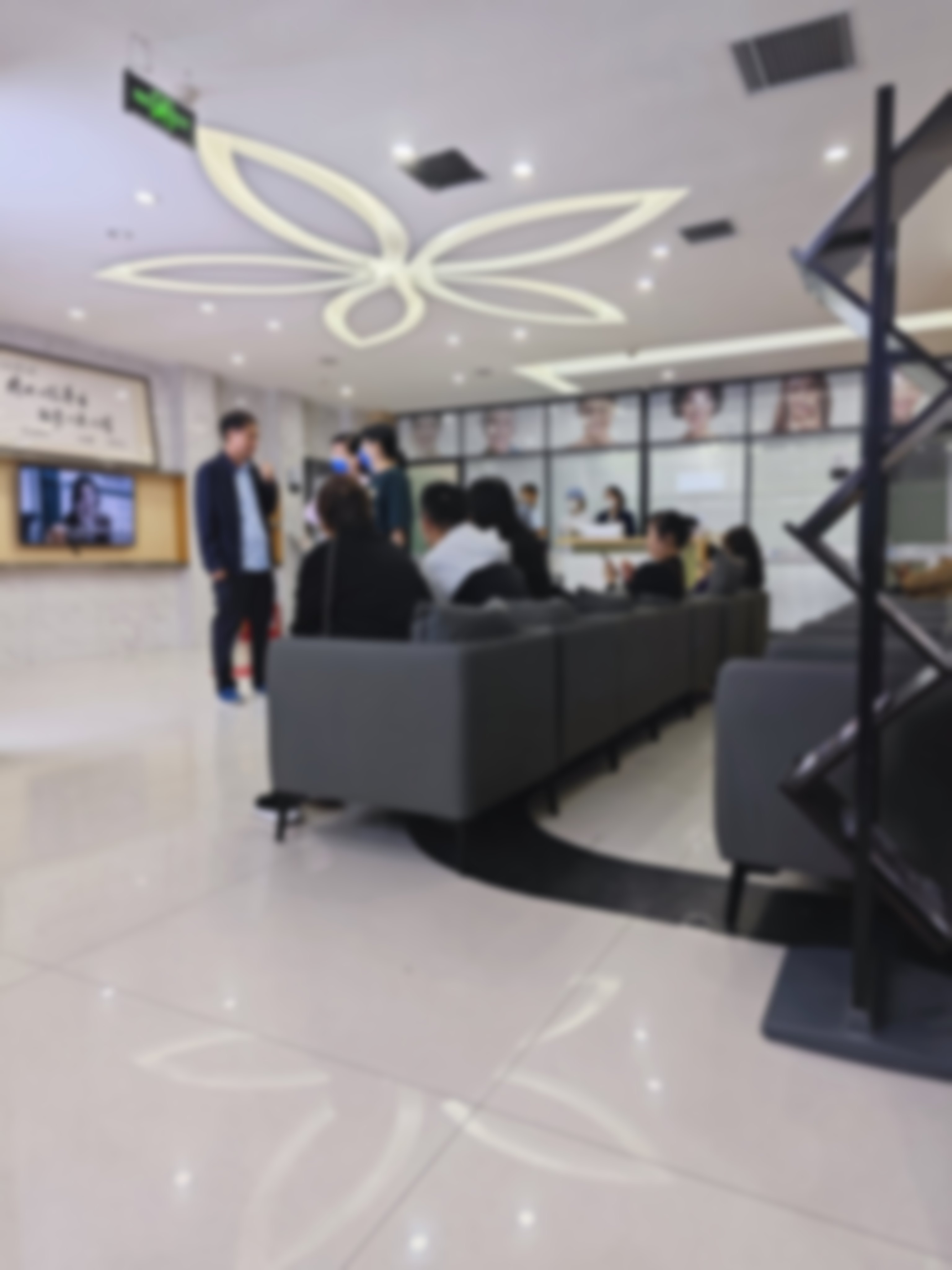 郑州唯美口腔（经三路总院）孙尚佳做钴铬烤瓷牙冠，生物相容性好、坚固耐用仅1280元起 