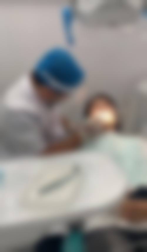 成都高新百佰合口腔营业时间